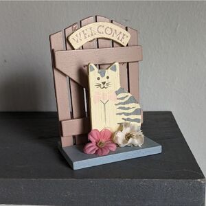 Cottagecore Kitty Welcome Figurine